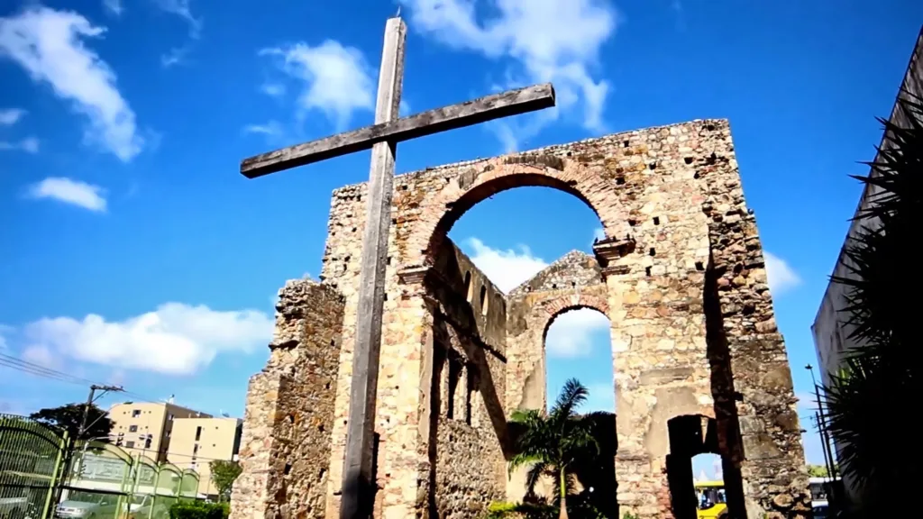 Igreja Histórica no Centro de São Mateus